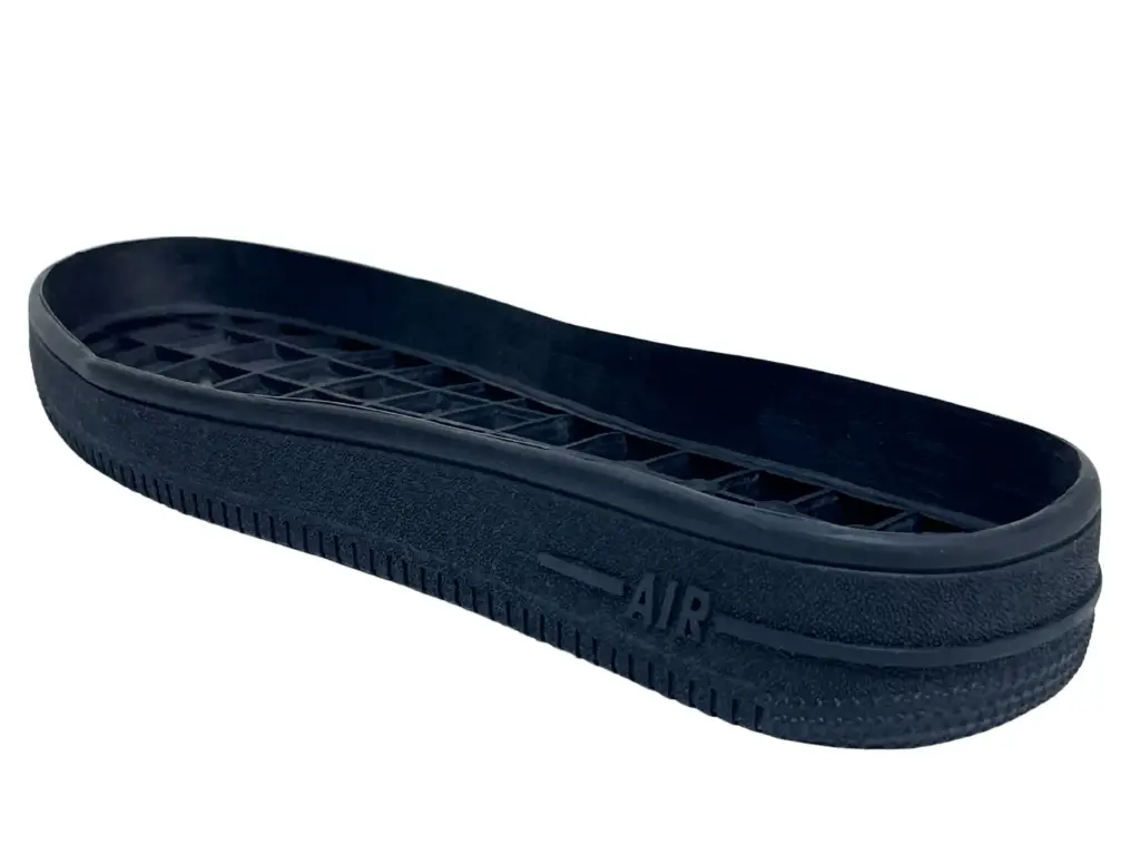 Suela AF1 Negro de Caucho: Durabilidad Extrema y Estilo Clásico